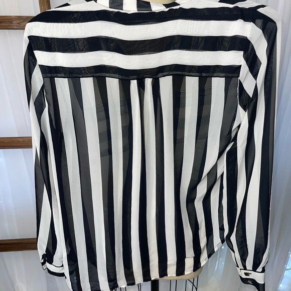*CLEARANCE* BISOU BISOU black and white stripe sheer blouse - Picture 3 of 10